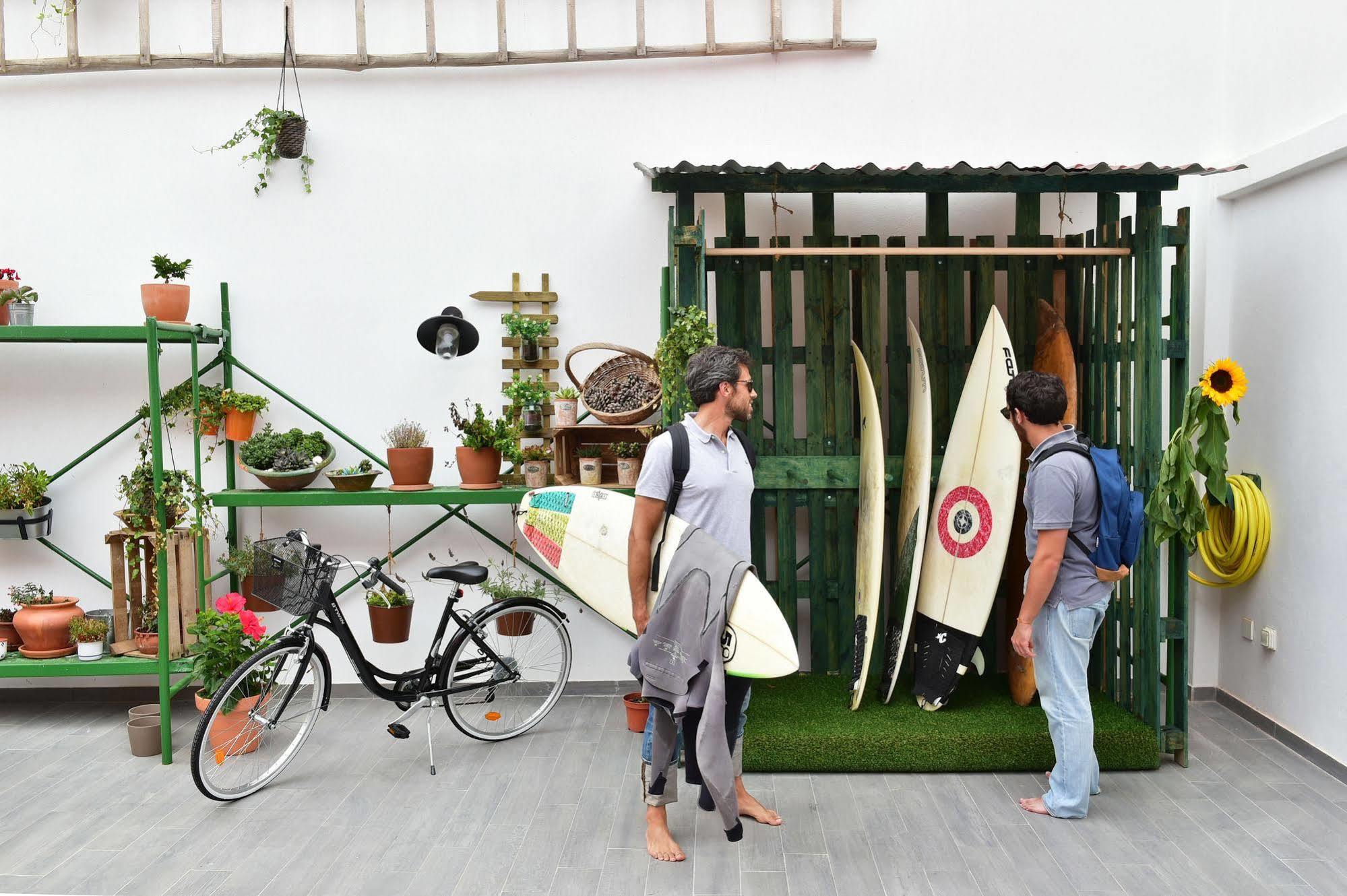 Mercearia D'Alegria Boutique B&B Peniche Exterior photo